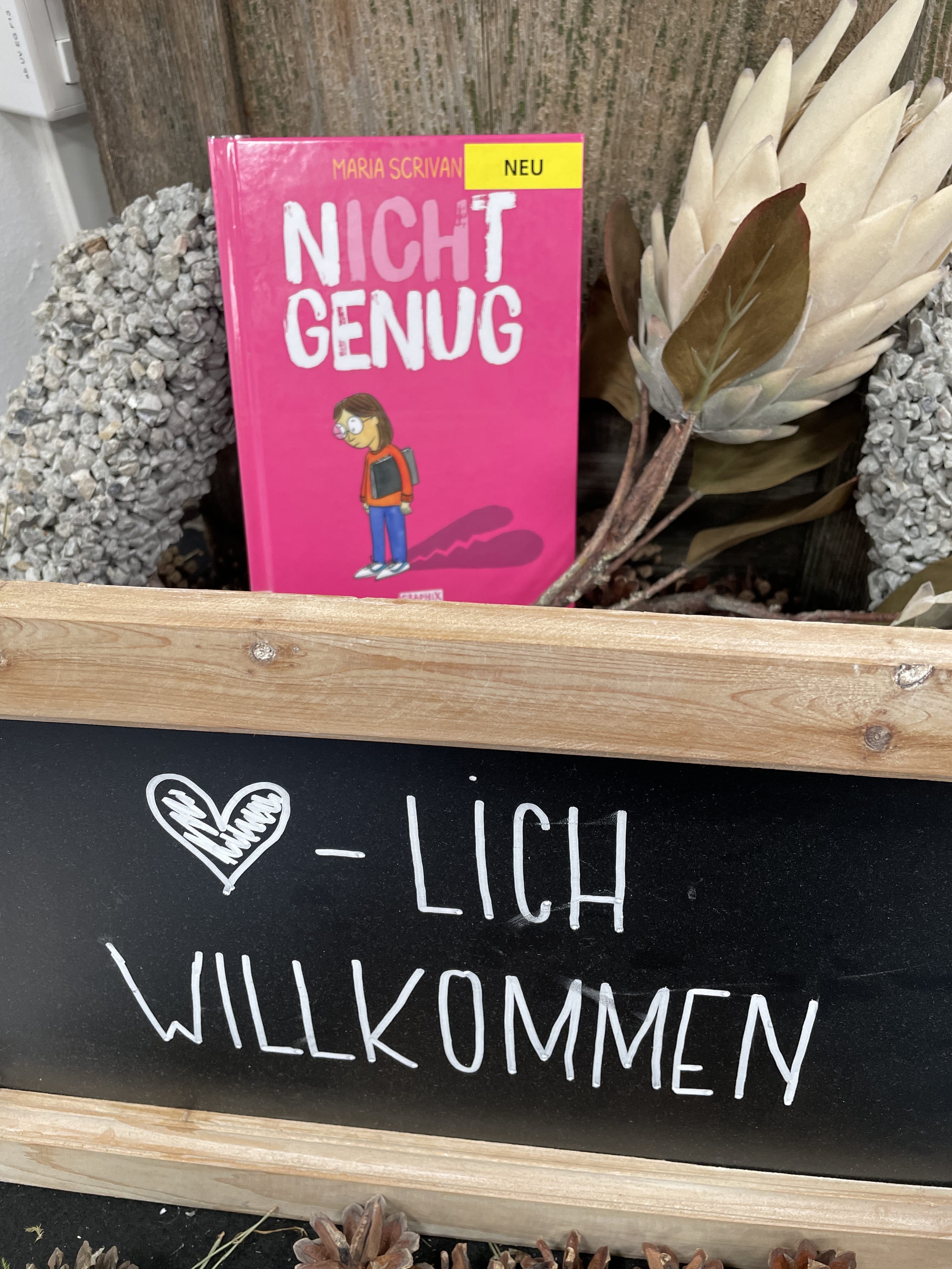 Maria Scrivan, Nicht genug