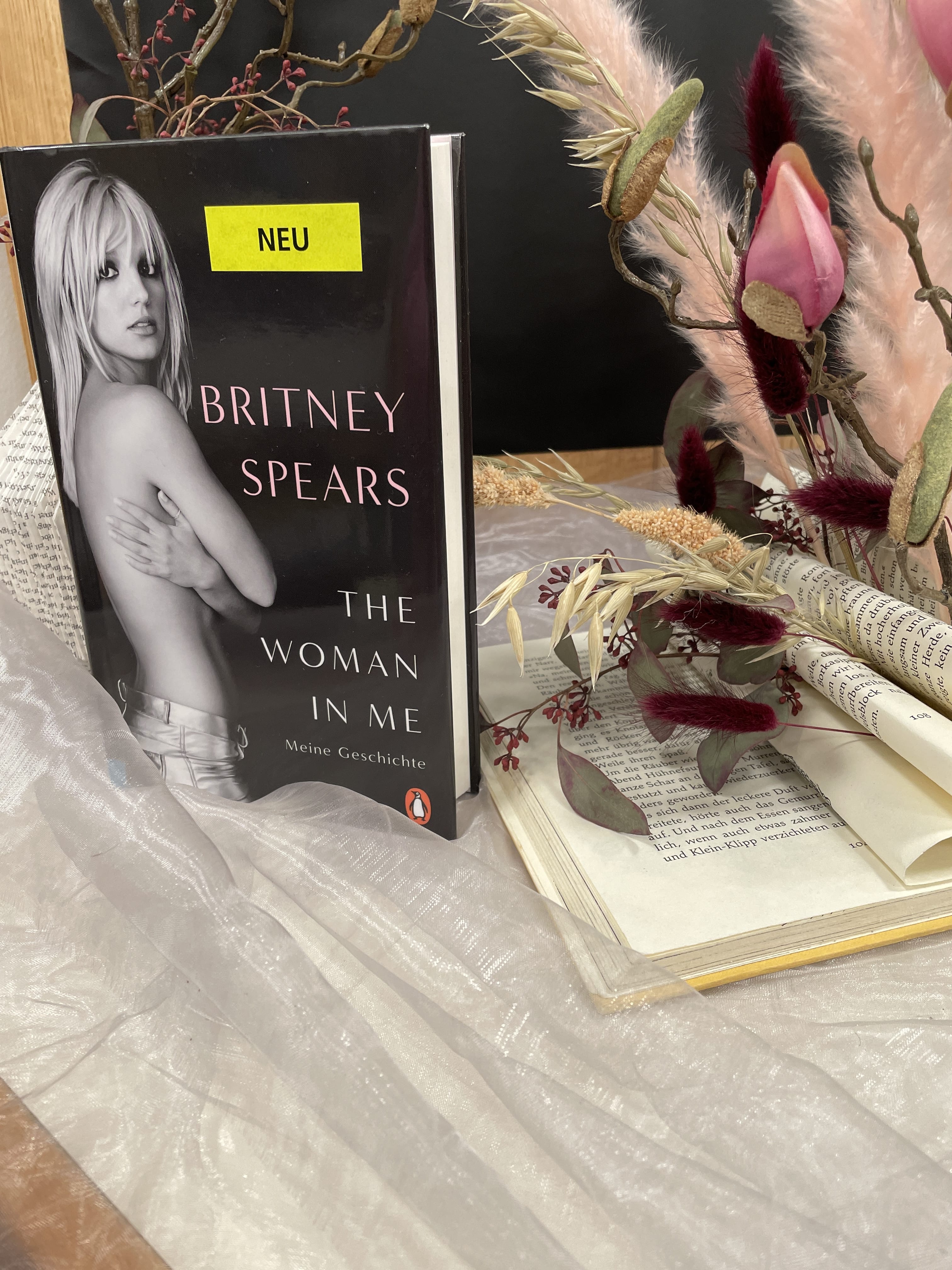Britney Spears, The Women in me