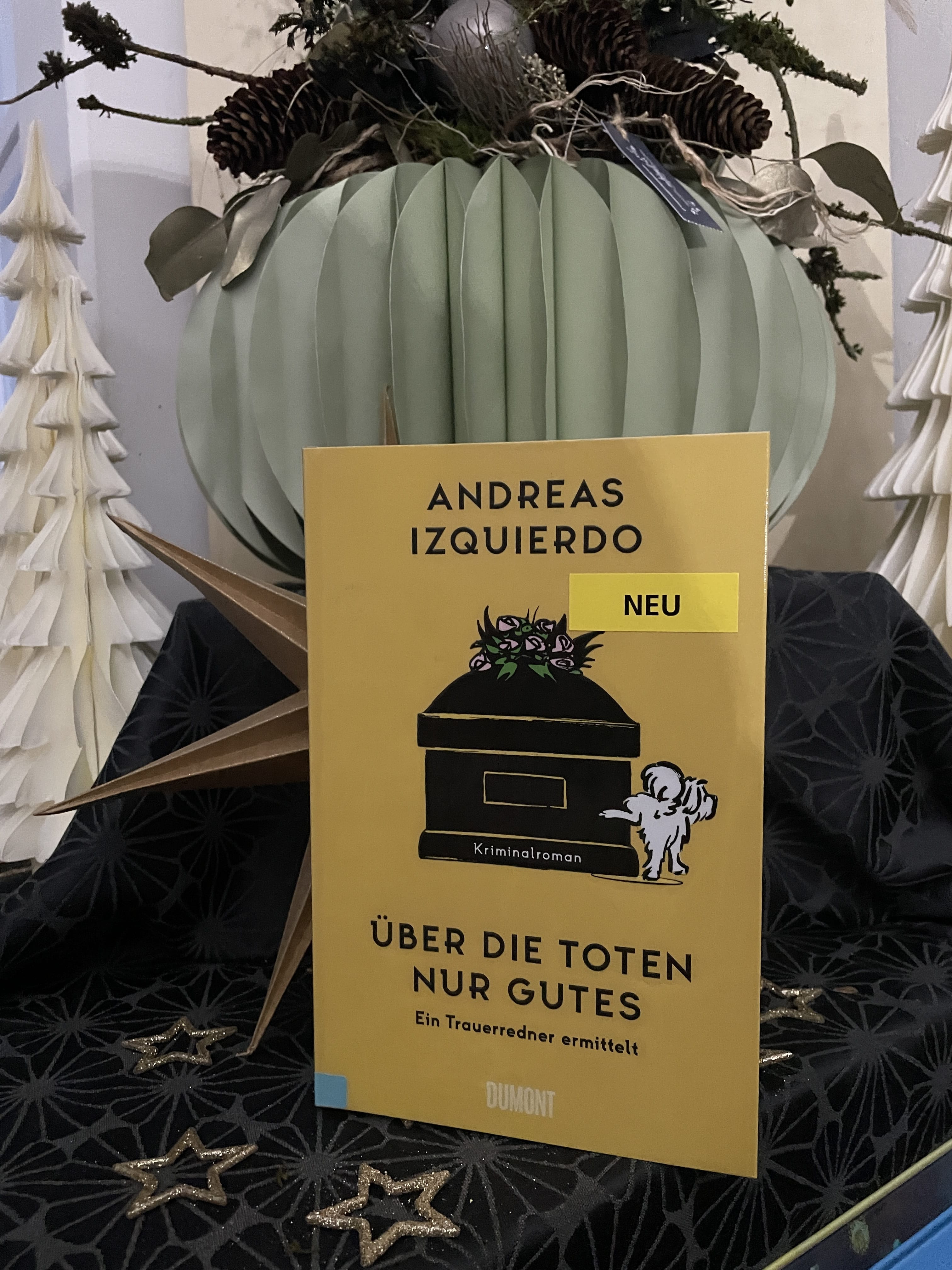 Andreas Izquierdo, Über die Toten nur Gutes