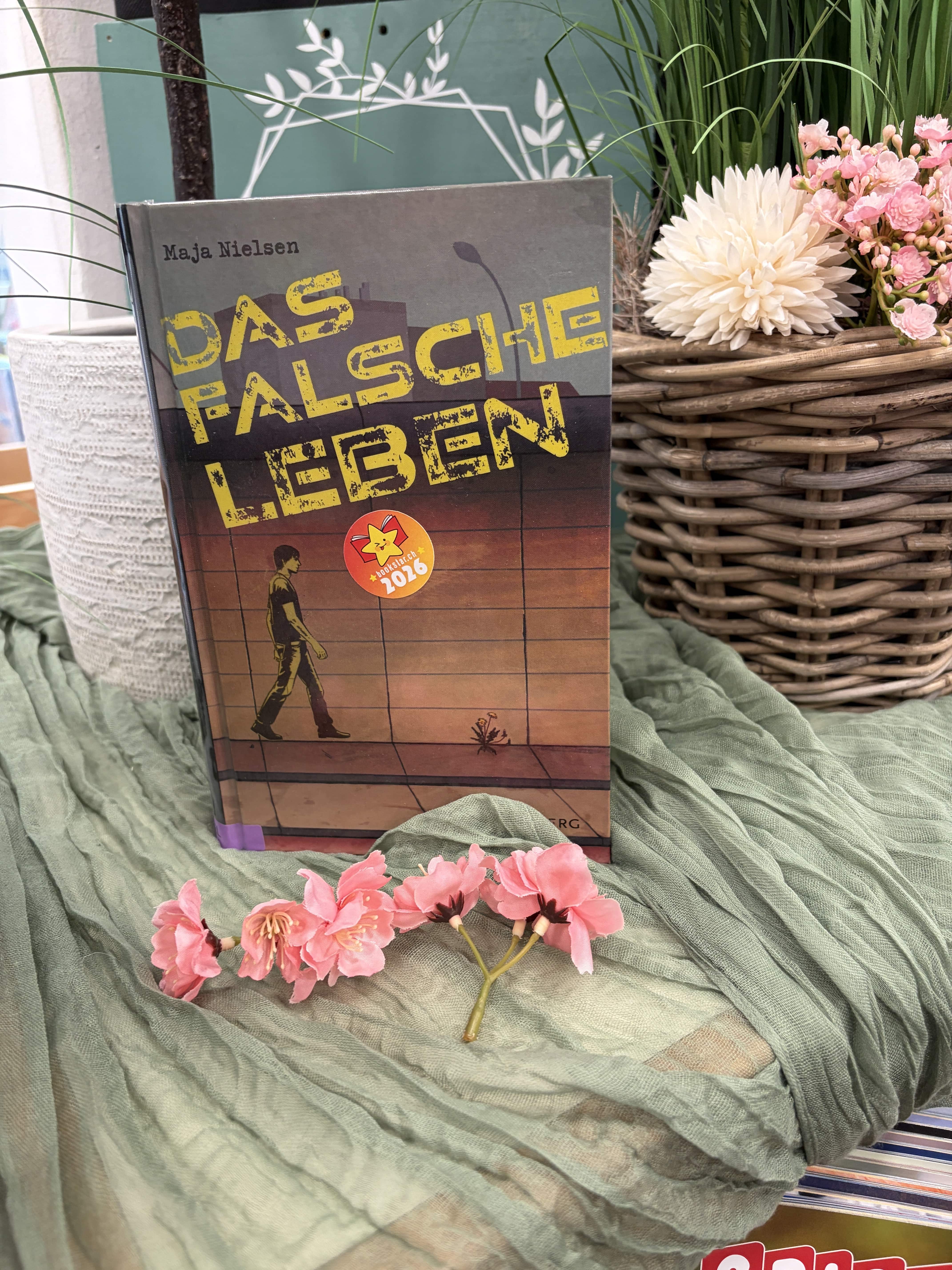 Maja Nielsen, Das falsche Leben